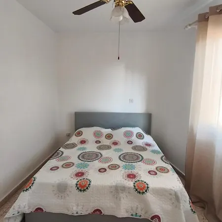 Apartmán уютная ретро-квартира в пафосе недалеко от моря Paphos
