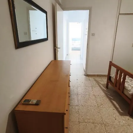 уютная ретро-квартира в пафосе недалеко от моря Apartmán Paphos